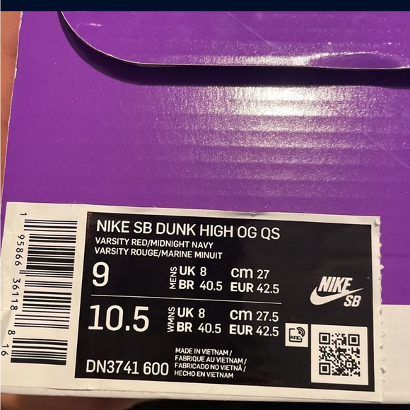 Nike dunks by any mean supreme dunk high blue navy red size9 used a couple times - Picture 6 of 10